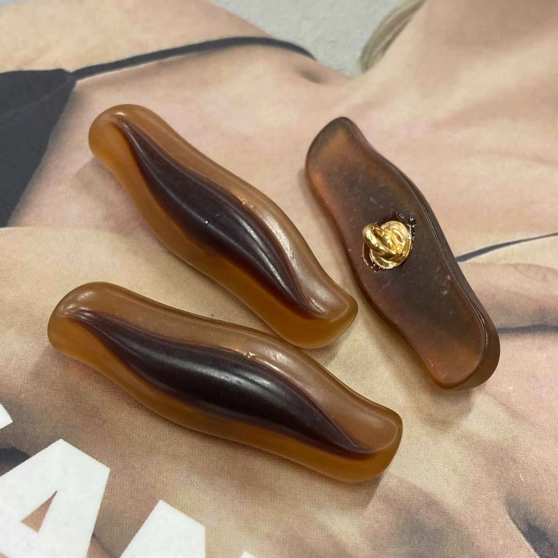 4cm Long Resin Shank Buttons for Coats 20pcs