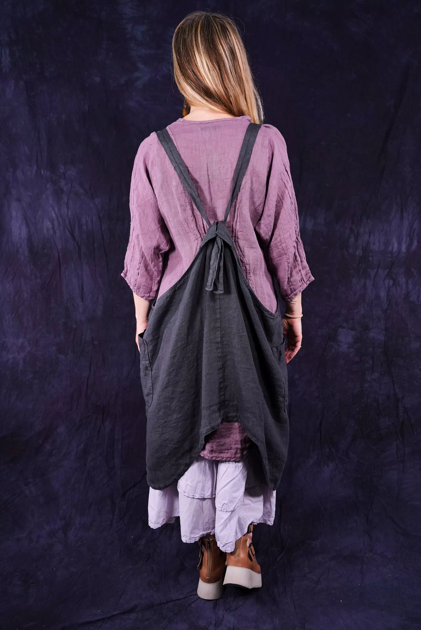 6202 Cantina Apron Carbon-P Spring
