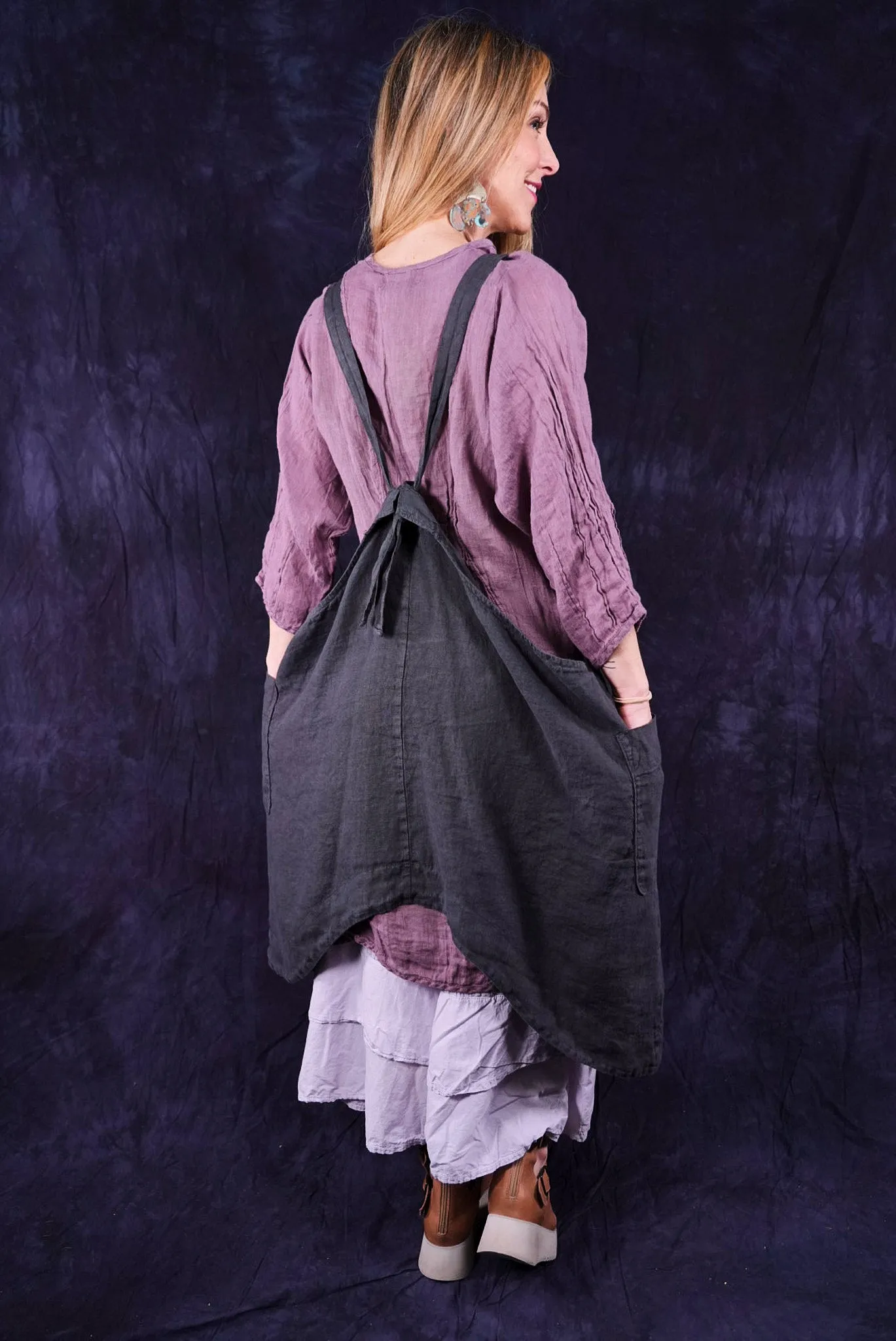 6202 Cantina Apron Carbon-P Spring