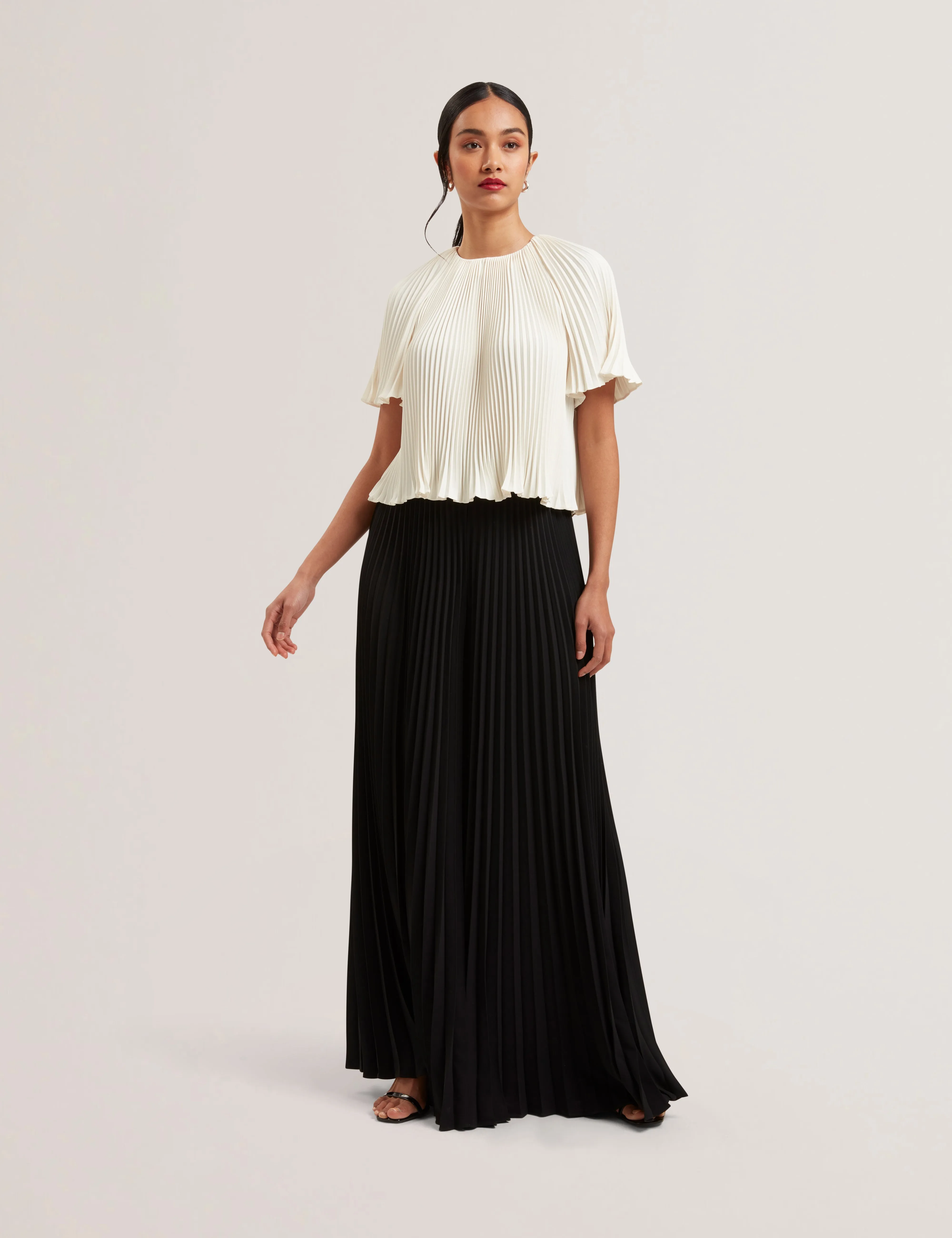 Agara Pleated Short Sleeve Blouse Ivory