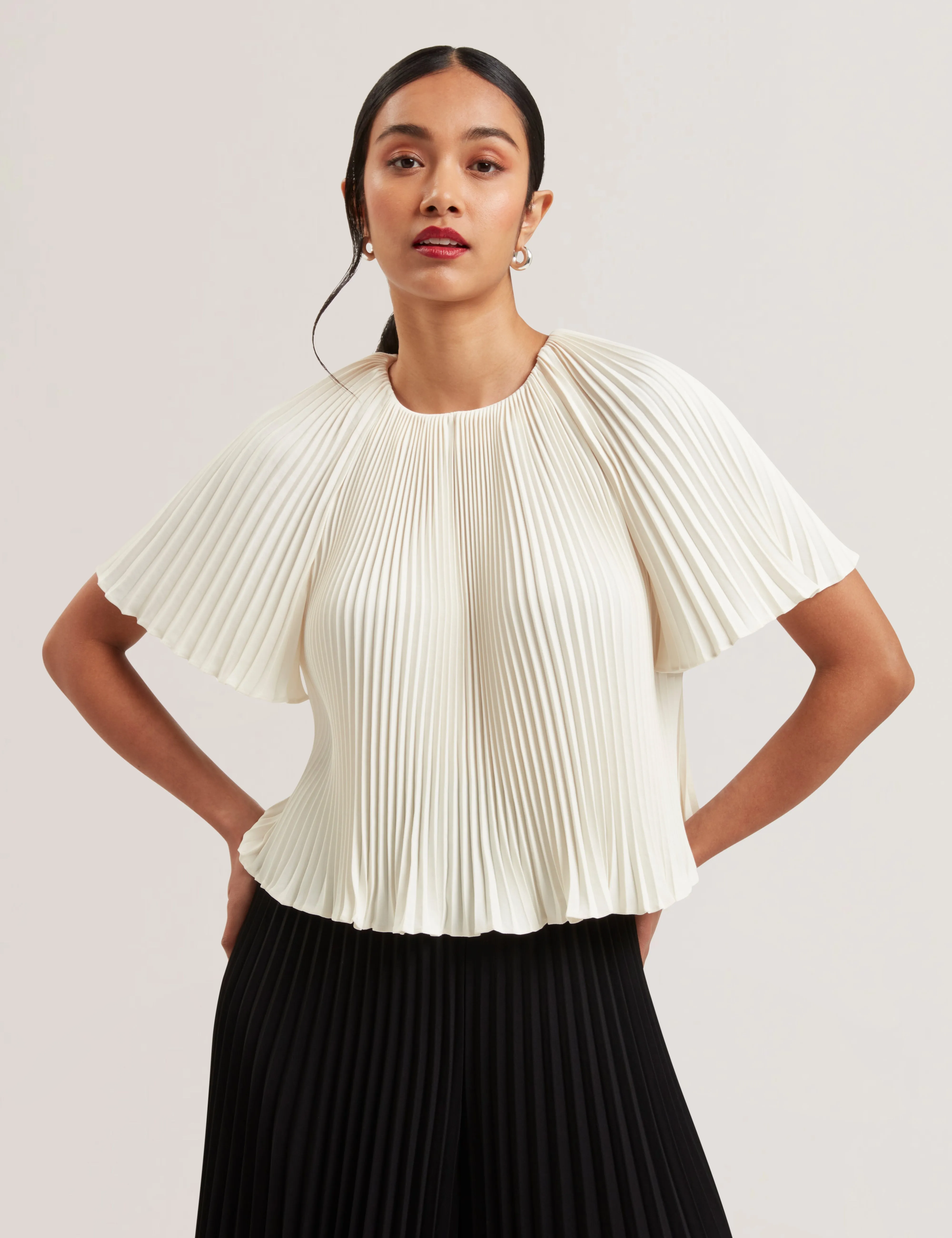 Agara Pleated Short Sleeve Blouse Ivory