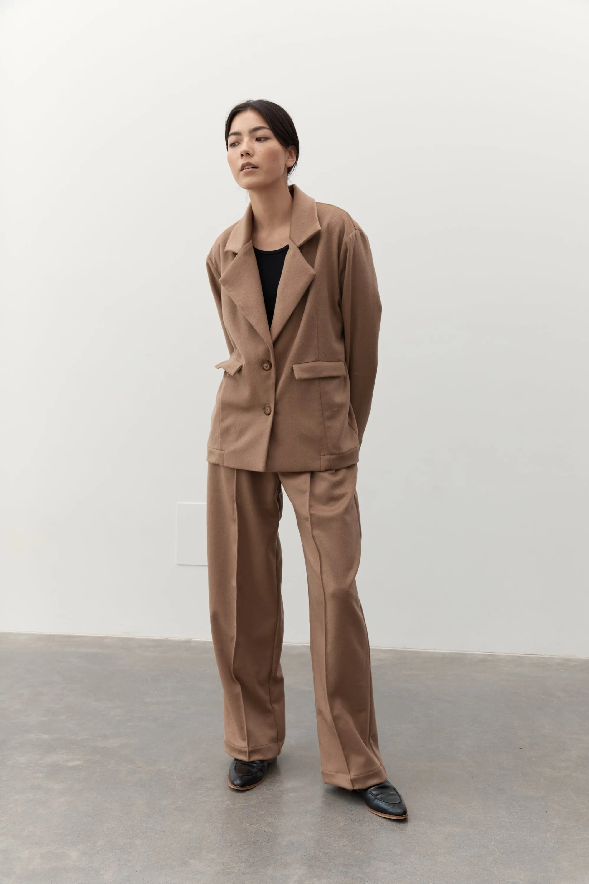 ARLO WOOL TROUSER- LATTE