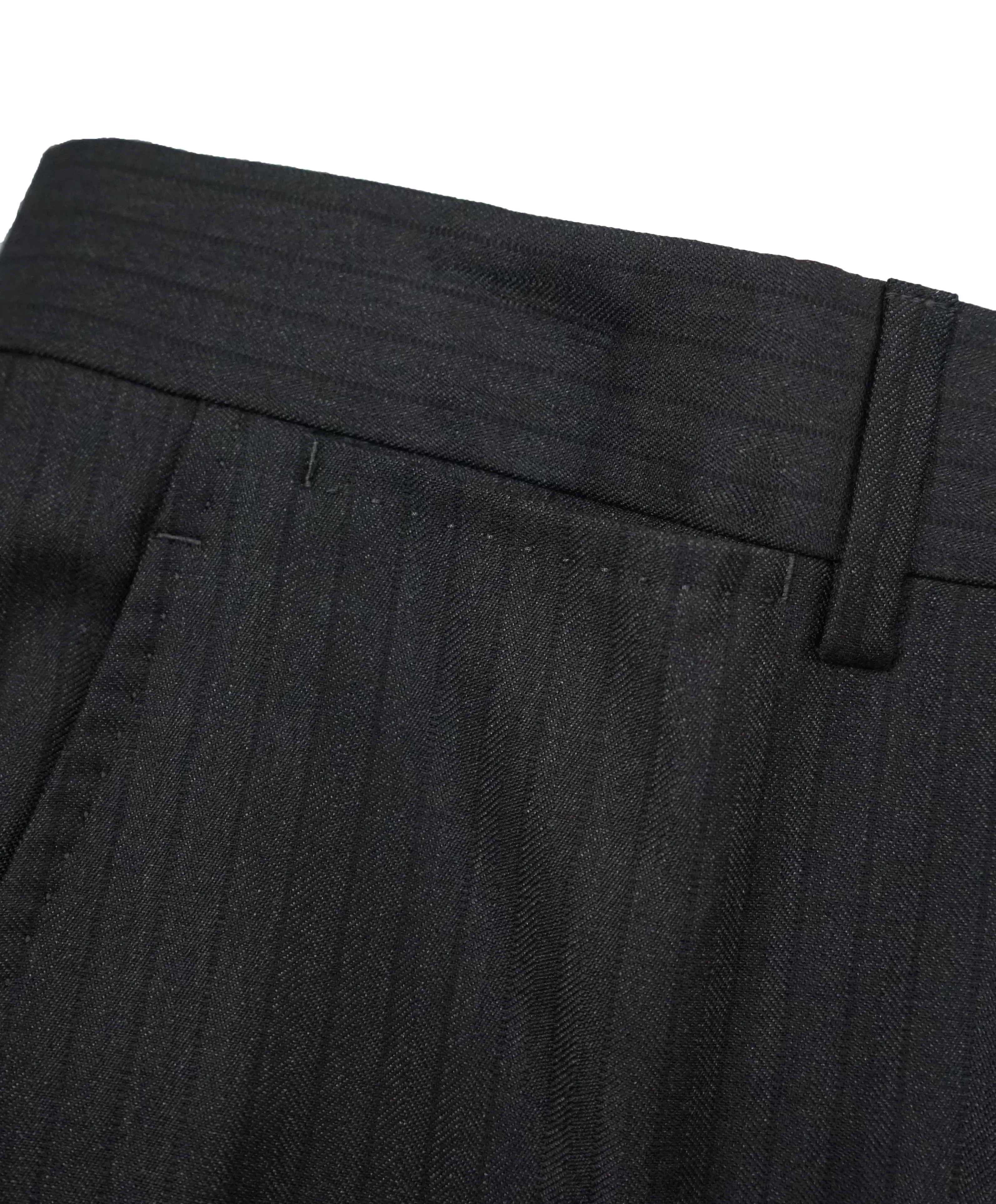 ARMANI COLLEZIONI - "G Line” Tonal Gray Herringbone Pattern Wool Suit - 38S