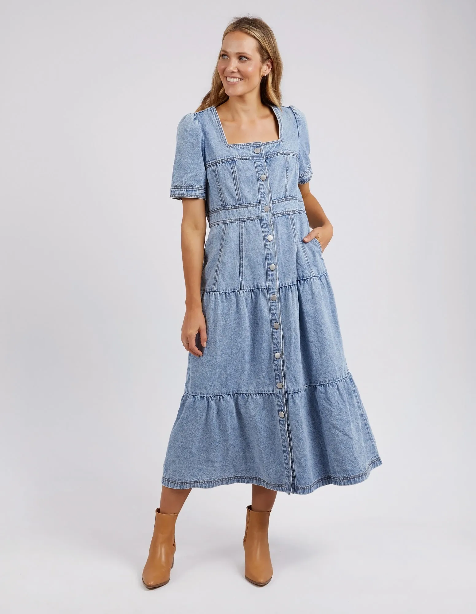 ASTRID DENIM DRESS || LIGHT BLUE