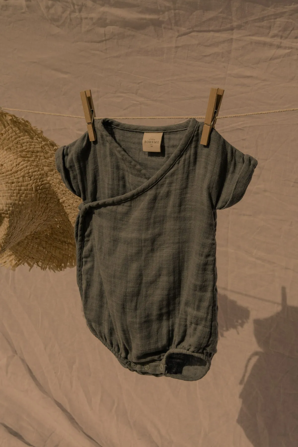 Barboteuse en Coton Bio Nuage Bleu Gris