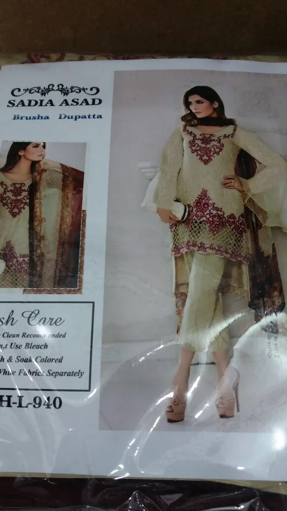 Beautiful linen dress by Sadia Asad with brosha dopata Model#709W