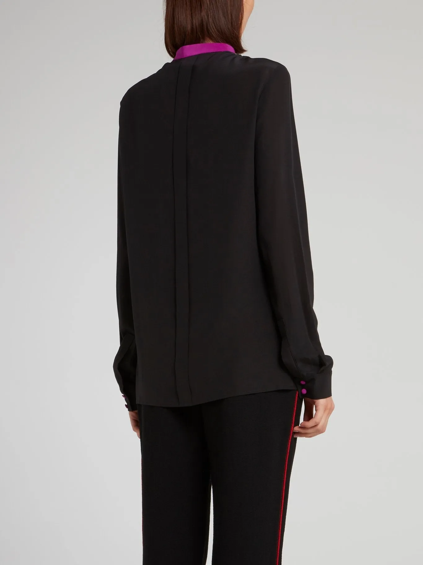 Black Rear Pleat Crewneck Shirt
