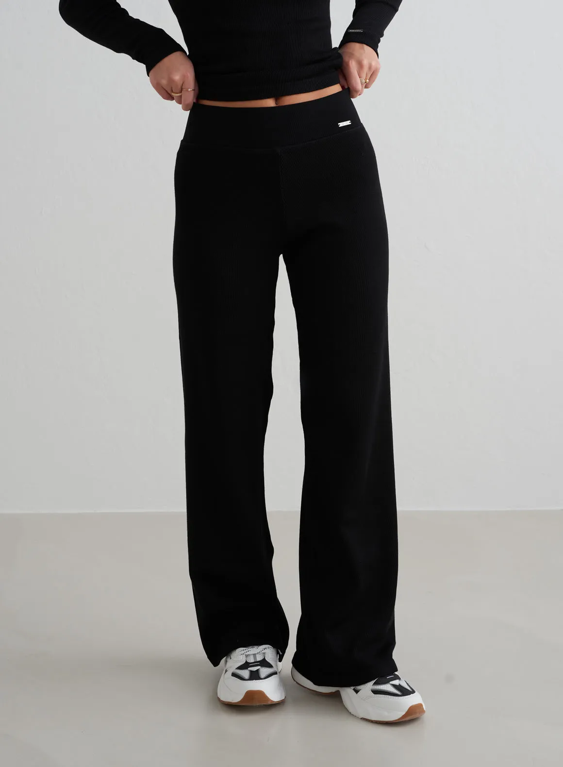 Black Ribbed Wool Wide Pants