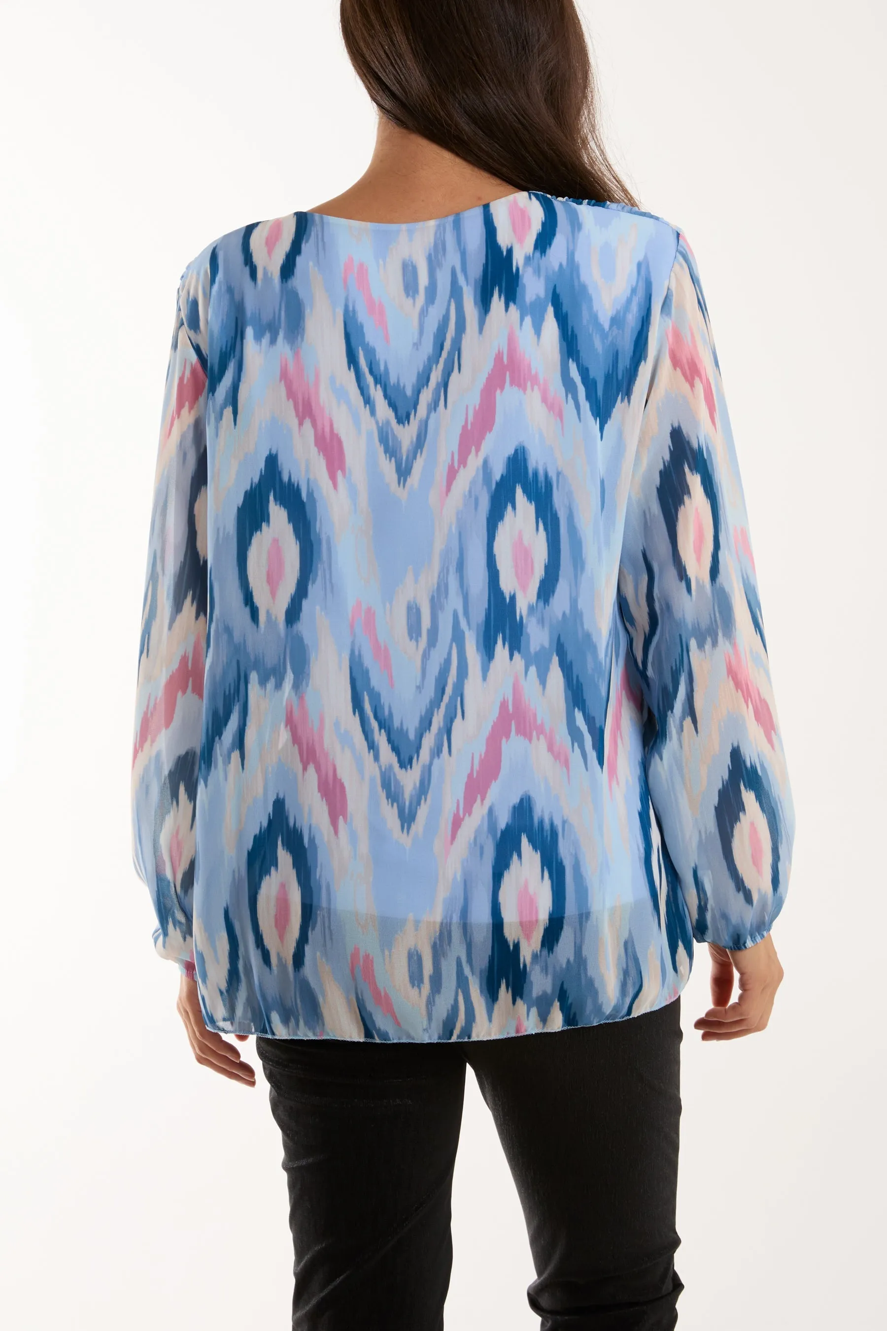 Blurred Zig Zag Pleated Blouse