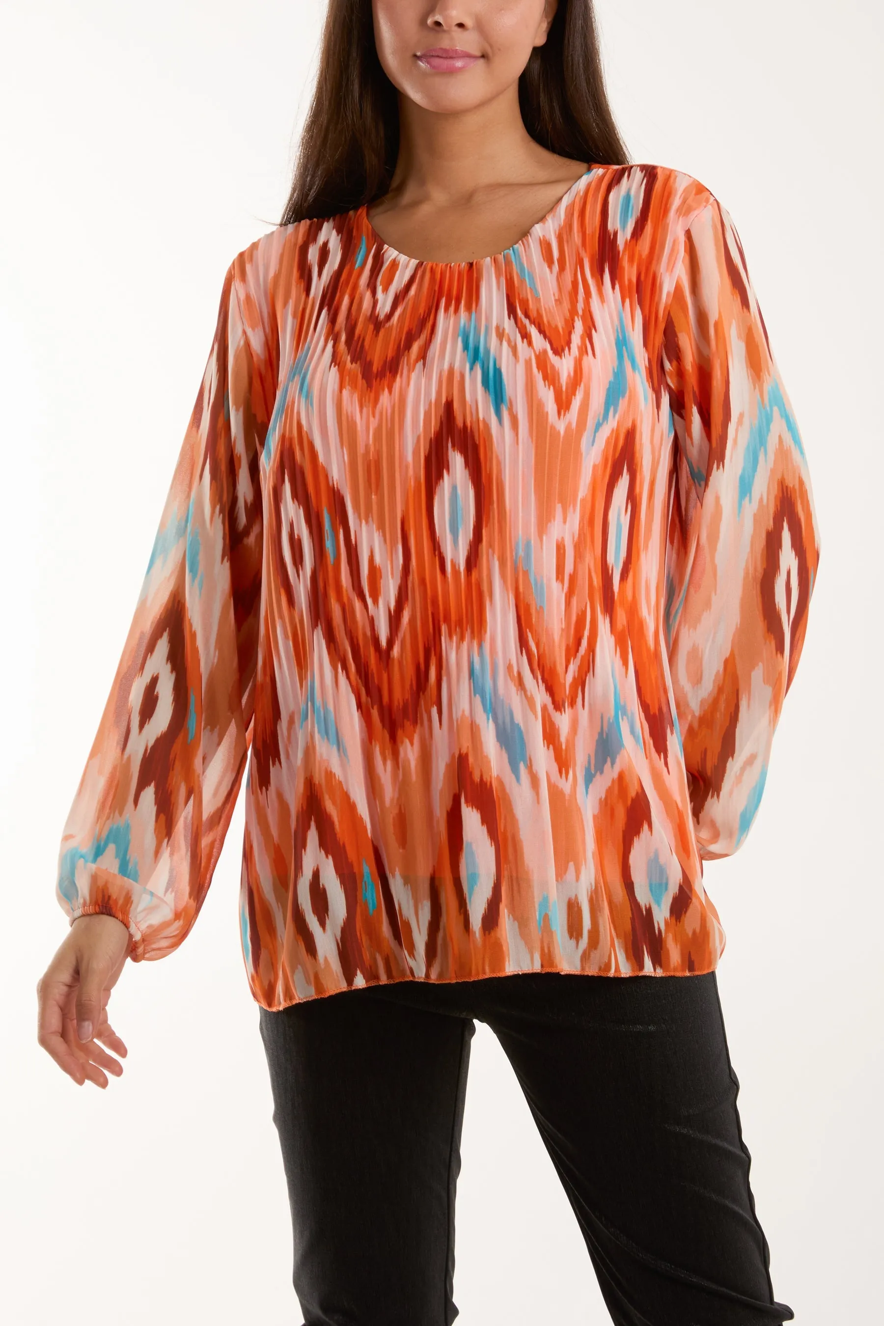 Blurred Zig Zag Pleated Blouse