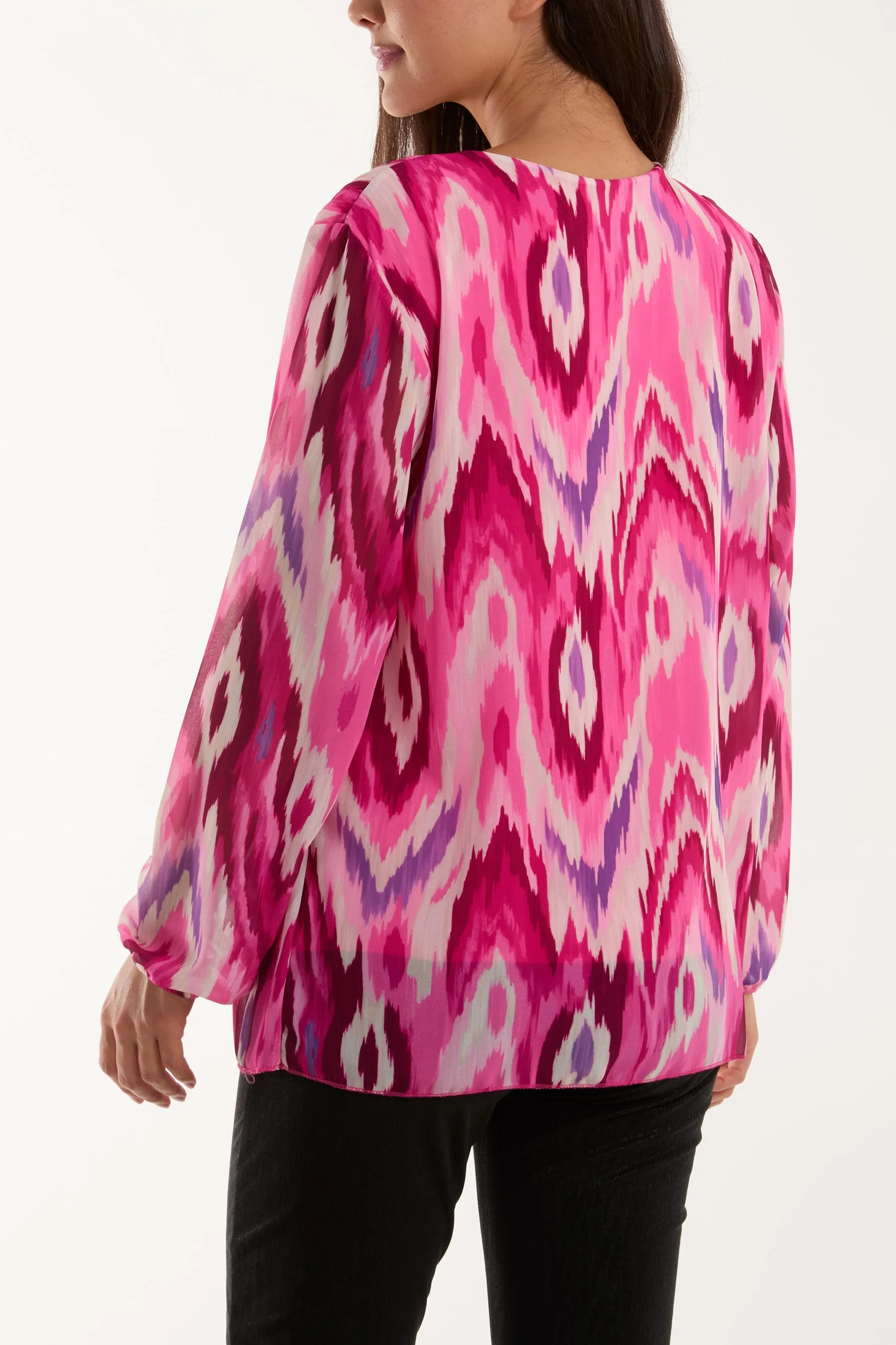Blurred Zig Zag Pleated Blouse