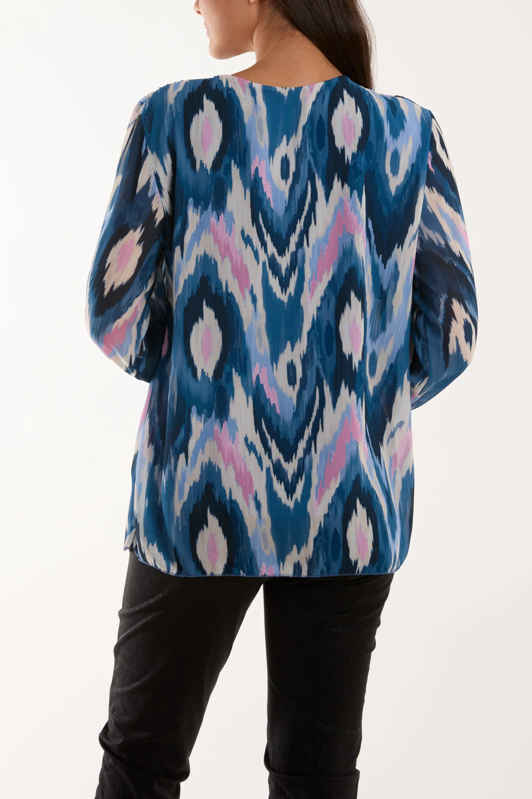 Blurred Zig Zag Pleated Blouse