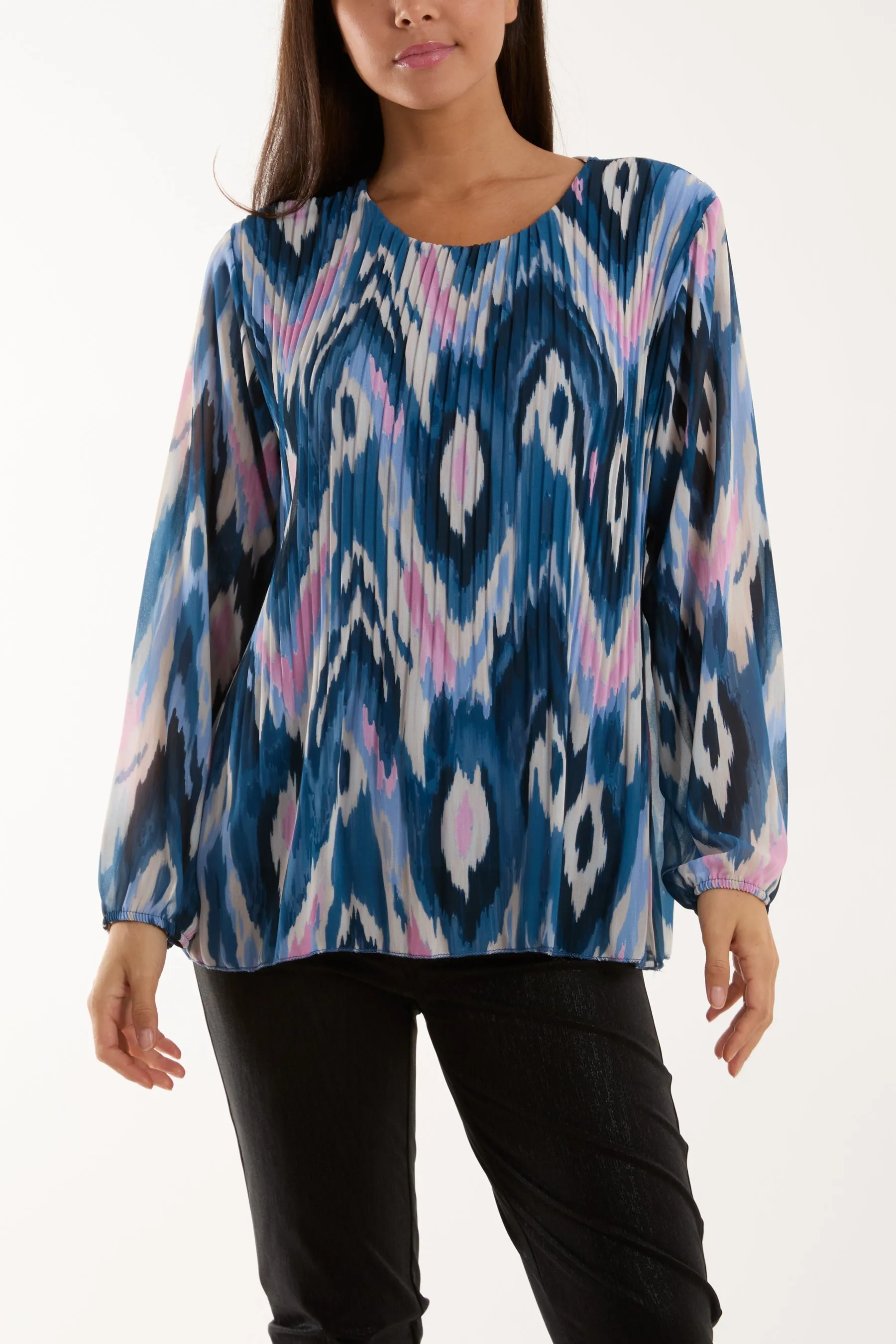 Blurred Zig Zag Pleated Blouse