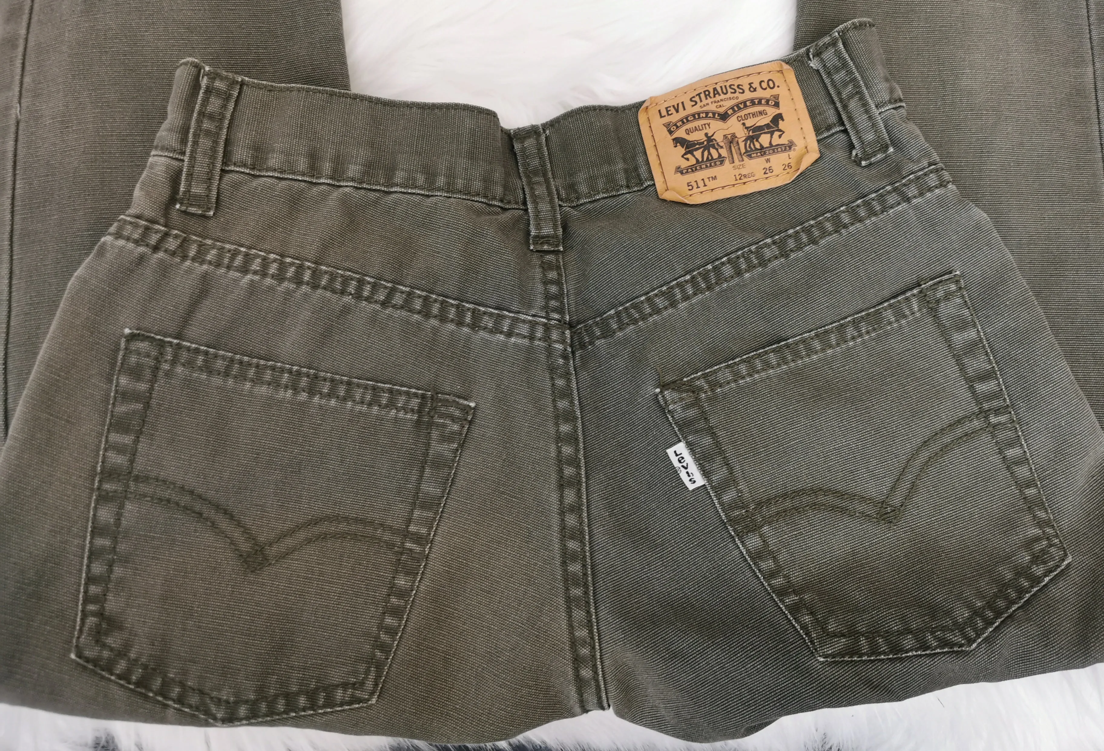 BOY SIZE 12 YEARS - LEVI'S 511, Slim Cotton Pants EUC B57