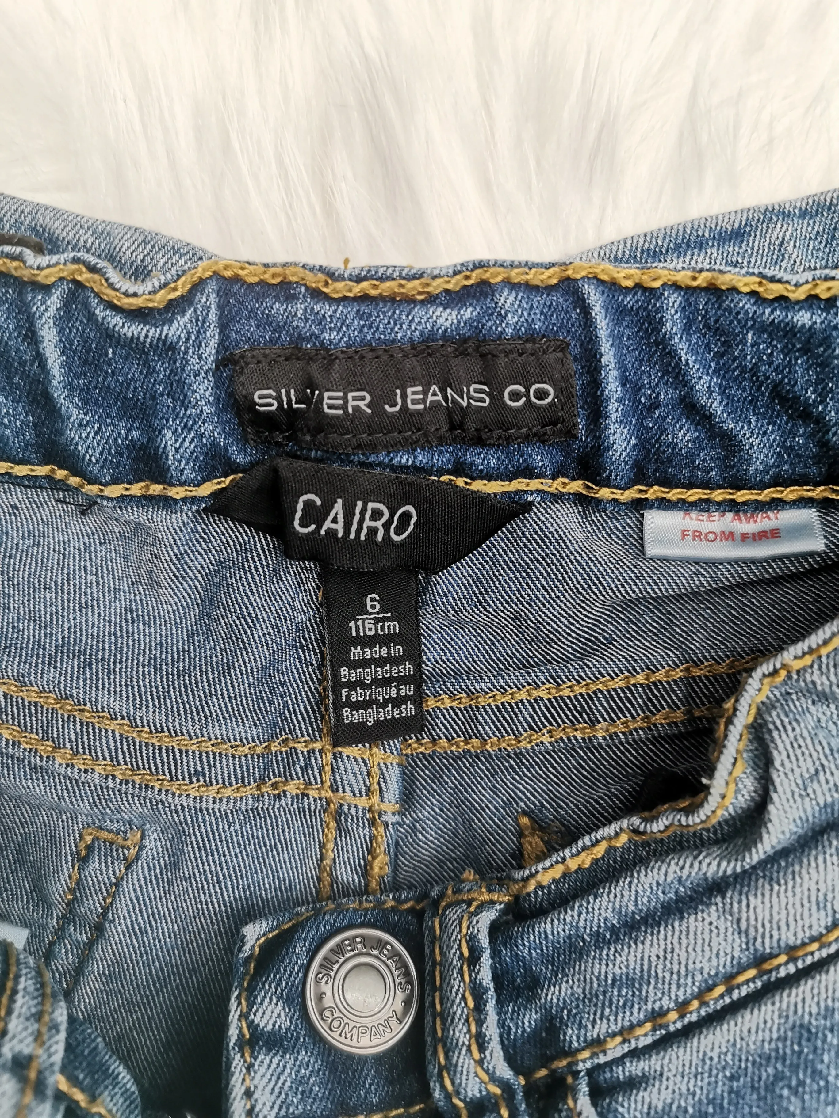 BOY SIZE 6 YEARS - SILVER Jeans, CAIRO Distressed Slim fit EUC B48