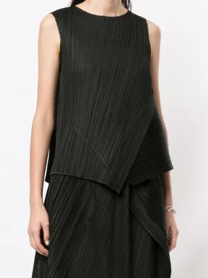 Diagonal Pleats Top - Black