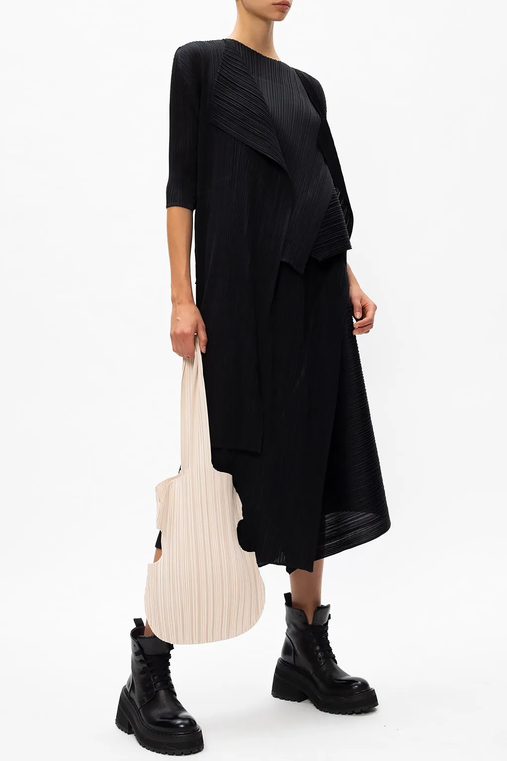 Diagonal Pleats Top - Black