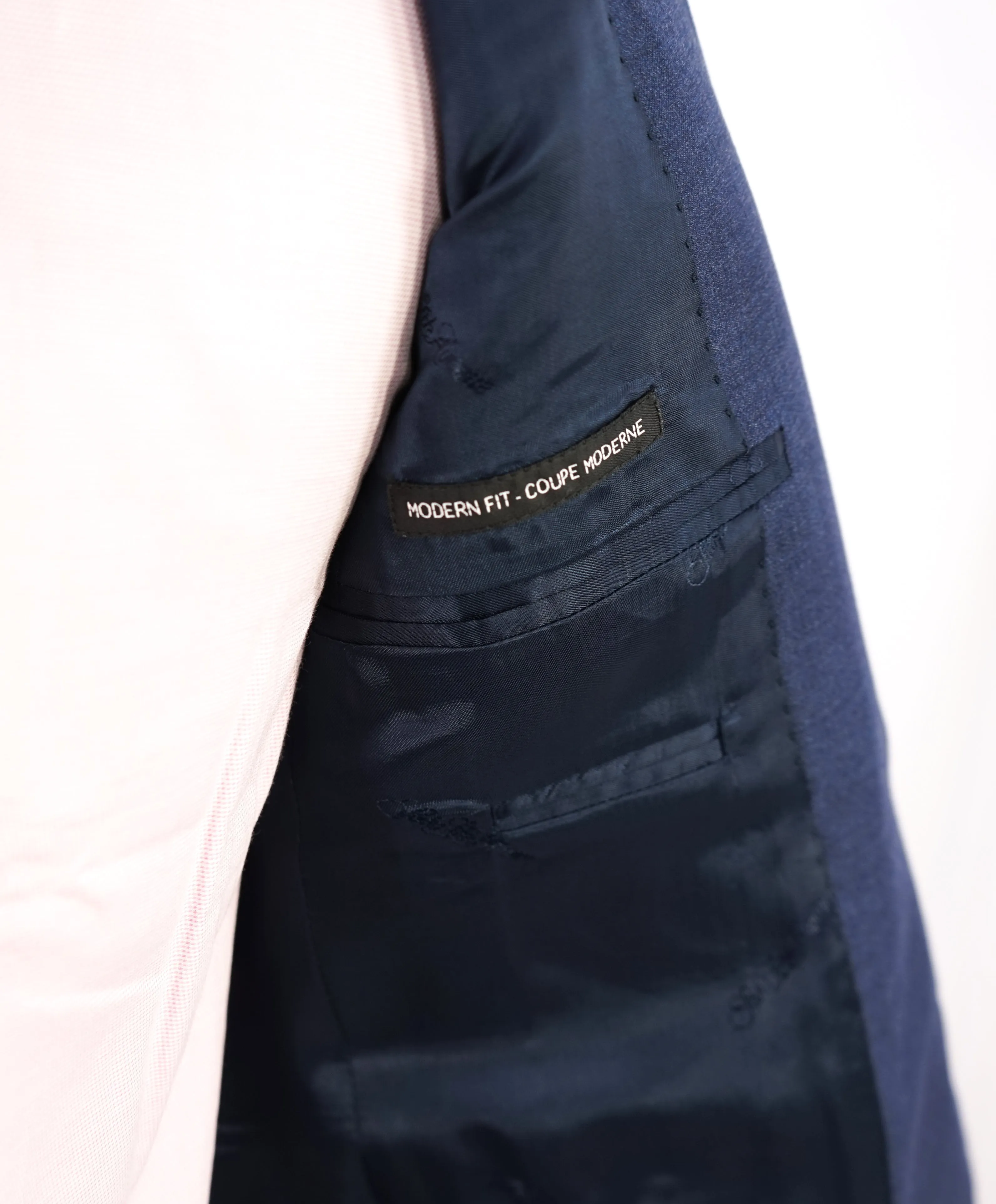 ERMENEGILDO ZEGNA - By SAKS FIFTH AVENUE Medium Blue Modern Fit Suit - 42S