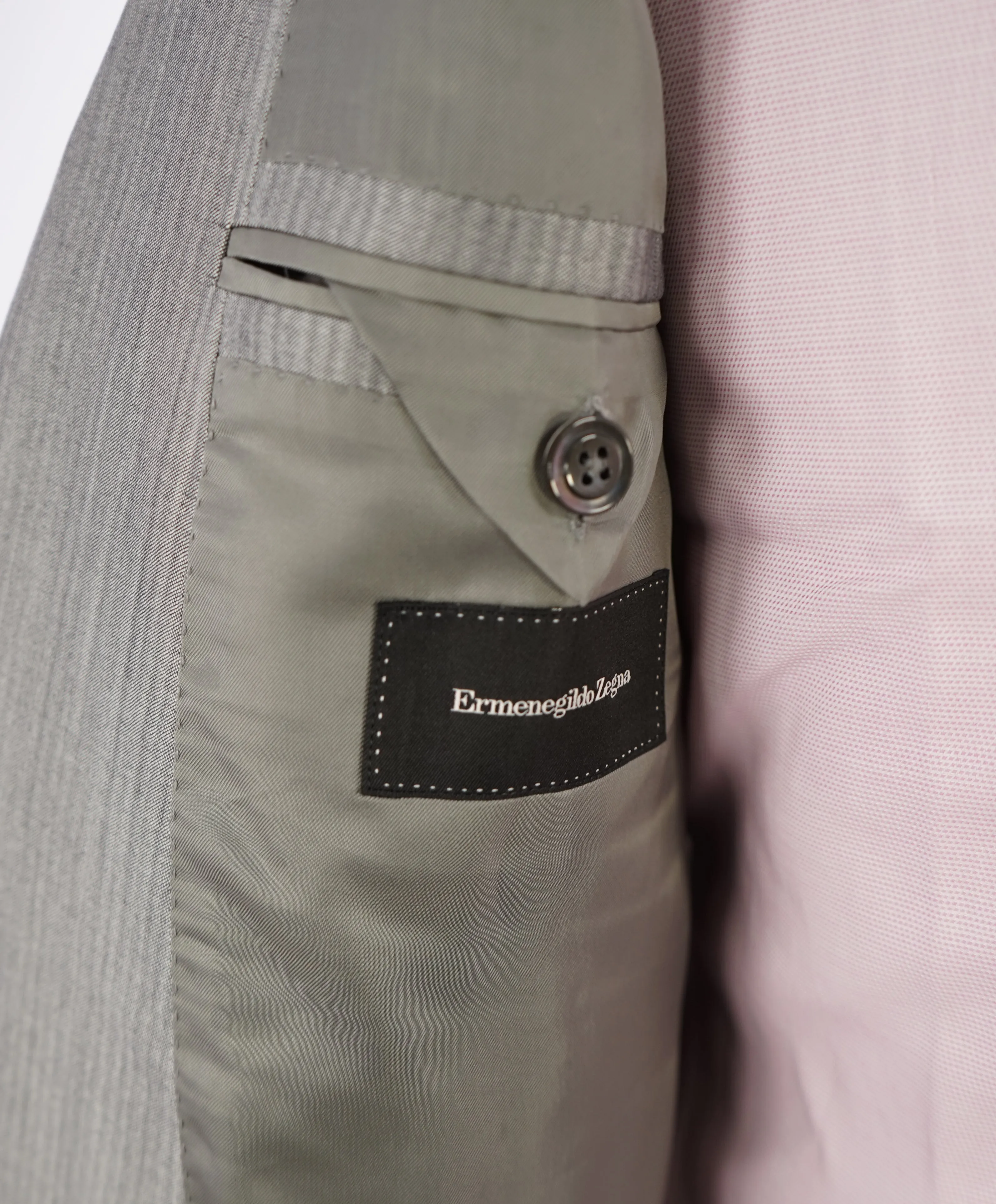 ERMENEGILDO ZEGNA -“WOOL & SILK" herringbone Gray Premium Suit - 46R