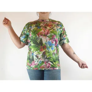Green and pink pre-owned floral tee shirt size L (best fits size 14)
