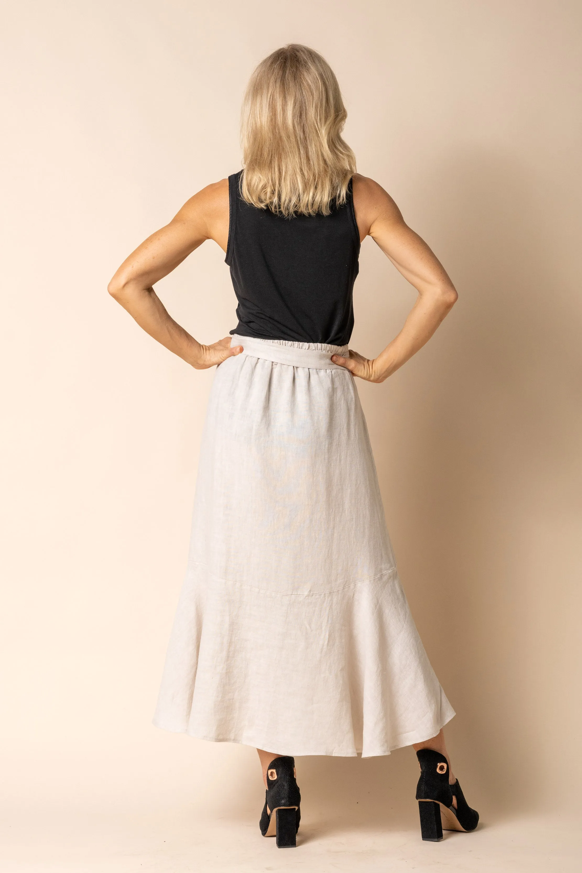 Jayne Linen Skirt in Latte