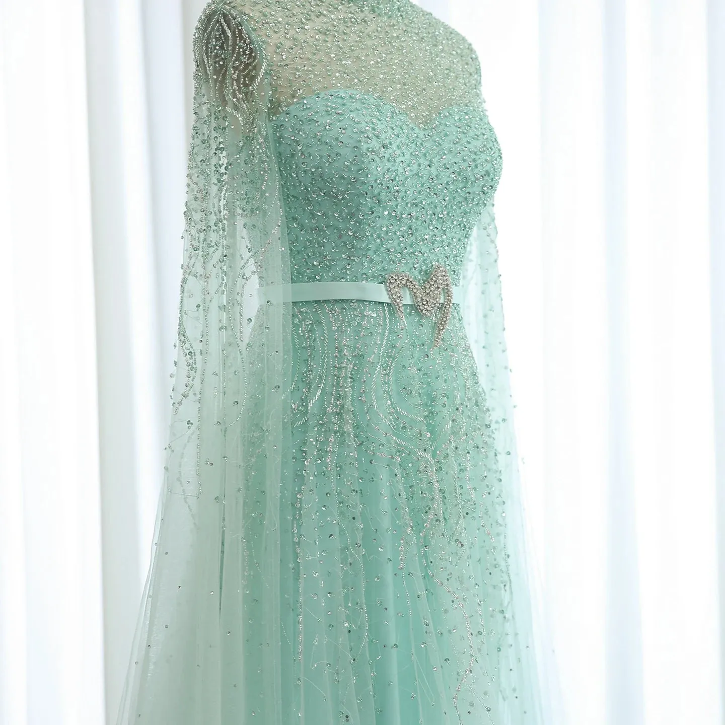 Luxury Elegant High Neck Blue Evening Dress with Cape Sleeves