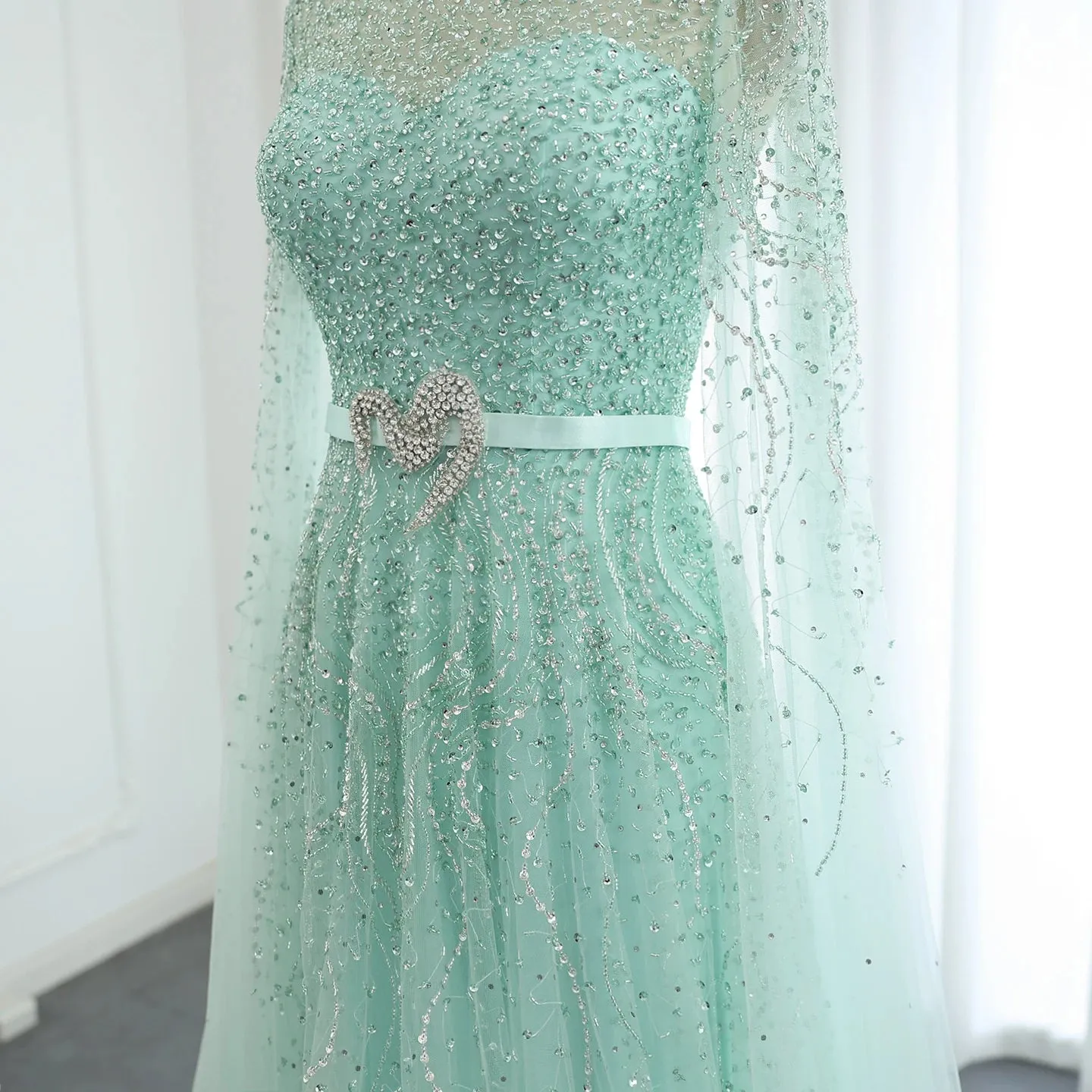 Luxury Elegant High Neck Blue Evening Dress with Cape Sleeves