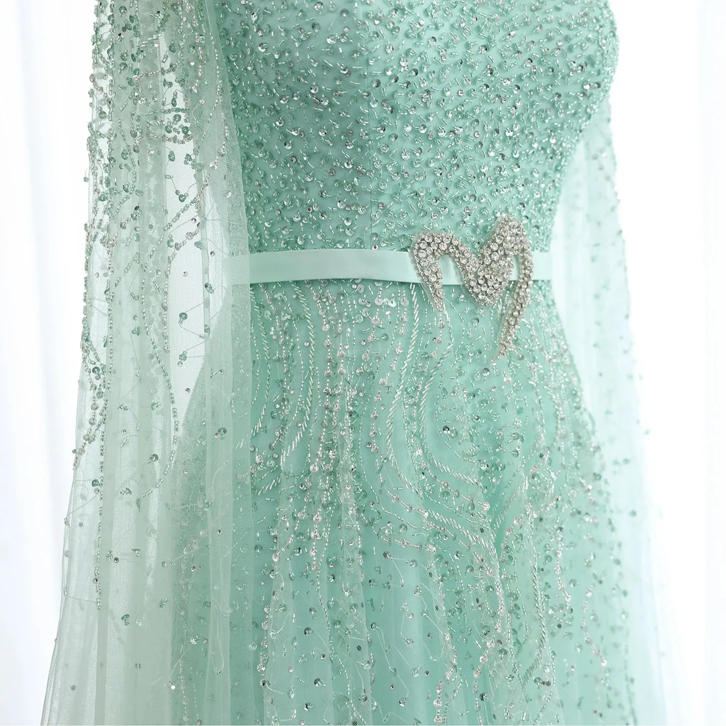 Luxury Elegant High Neck Blue Evening Dress with Cape Sleeves