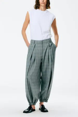 Menswear Suiting Pleated Balloon Pant in White/Black Multi