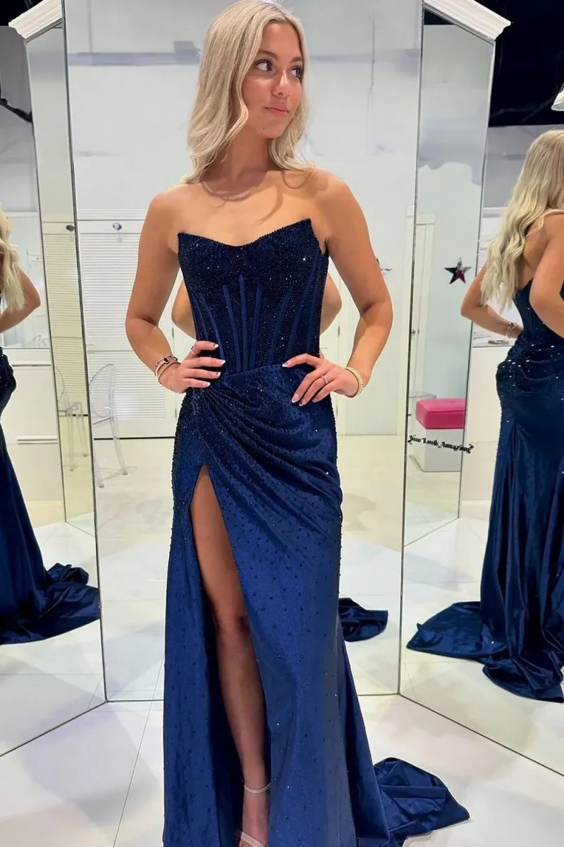Mermaid Scoop Neck Navy Velvet Long Prom Dresses with Beading