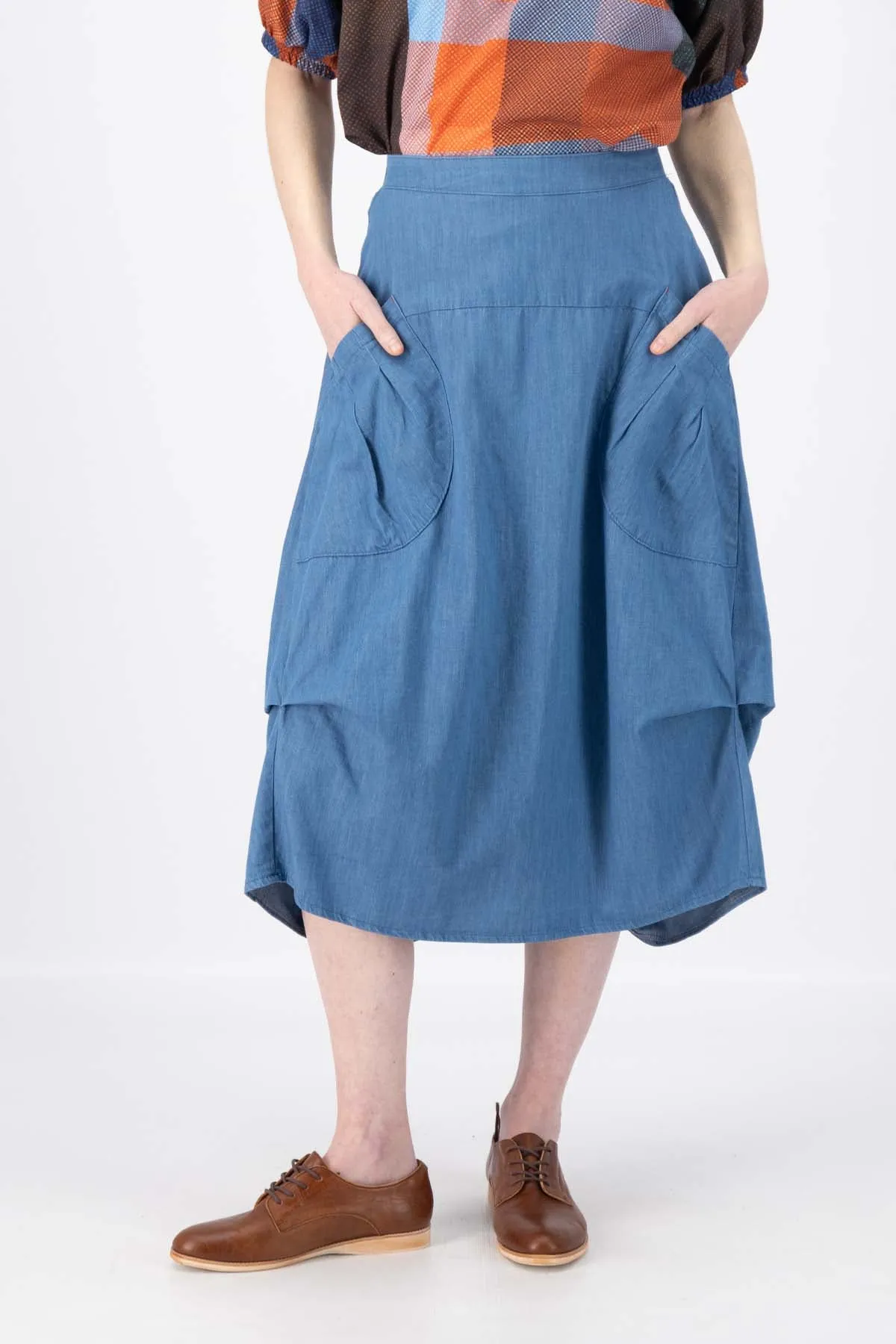 Milwaukee Todos Skirt Mid Wash in Denim