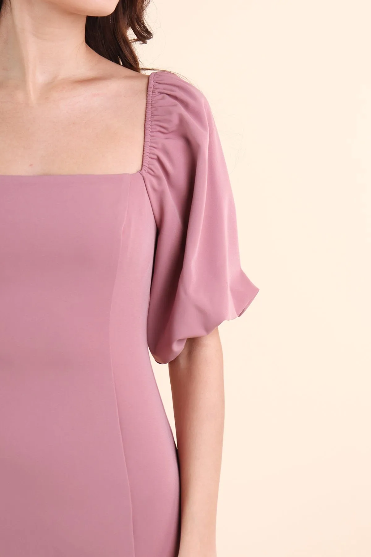 NATTY PUFF SLEEVE WORK DRESS IN ROSE MAUVE
