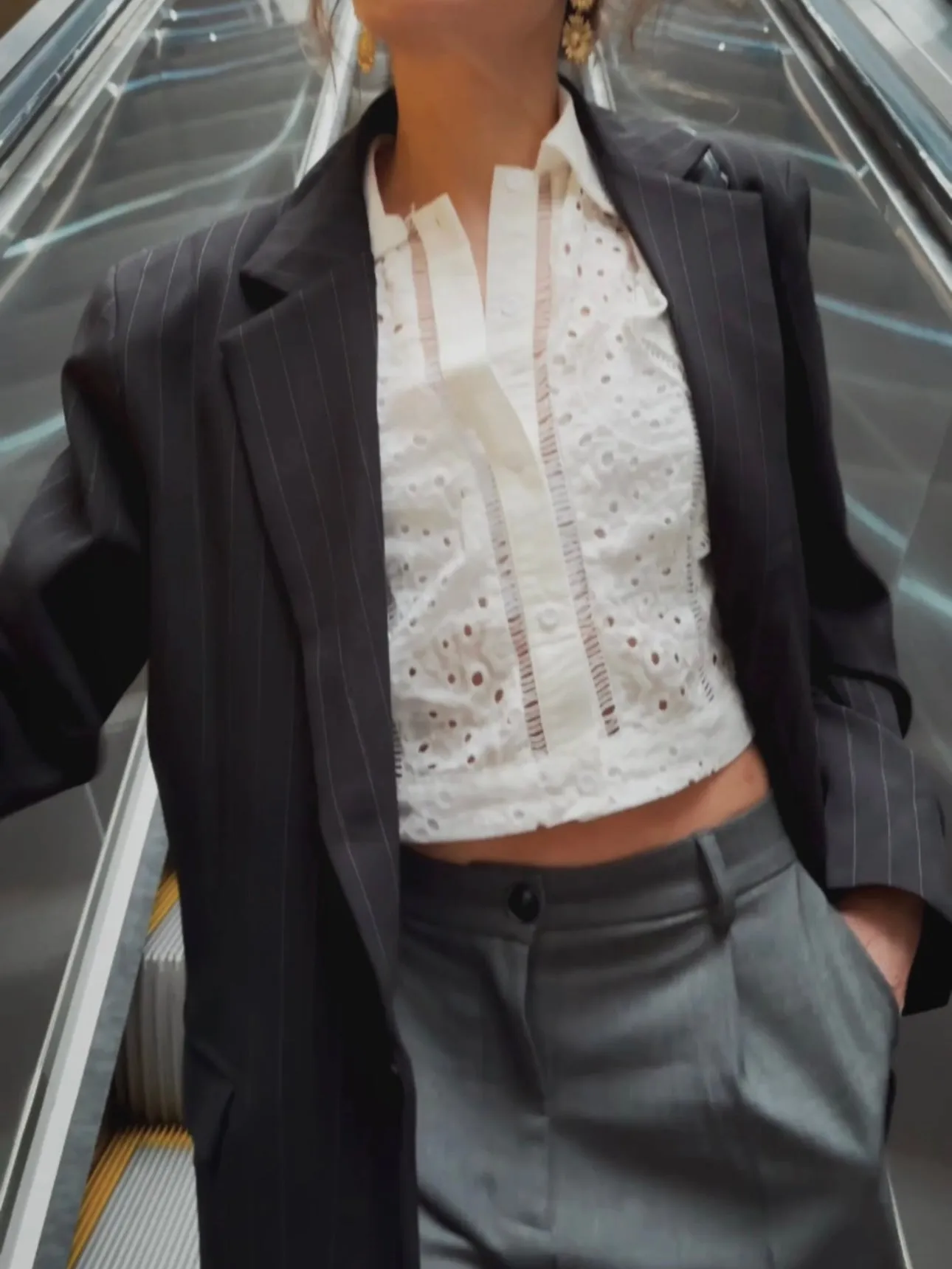 PIN STRIPED BLAZER ONE BUTTON - BLACK