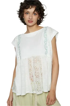 POL Embroidered Detail Boat Neck Cap Sleeve Lace Blouse