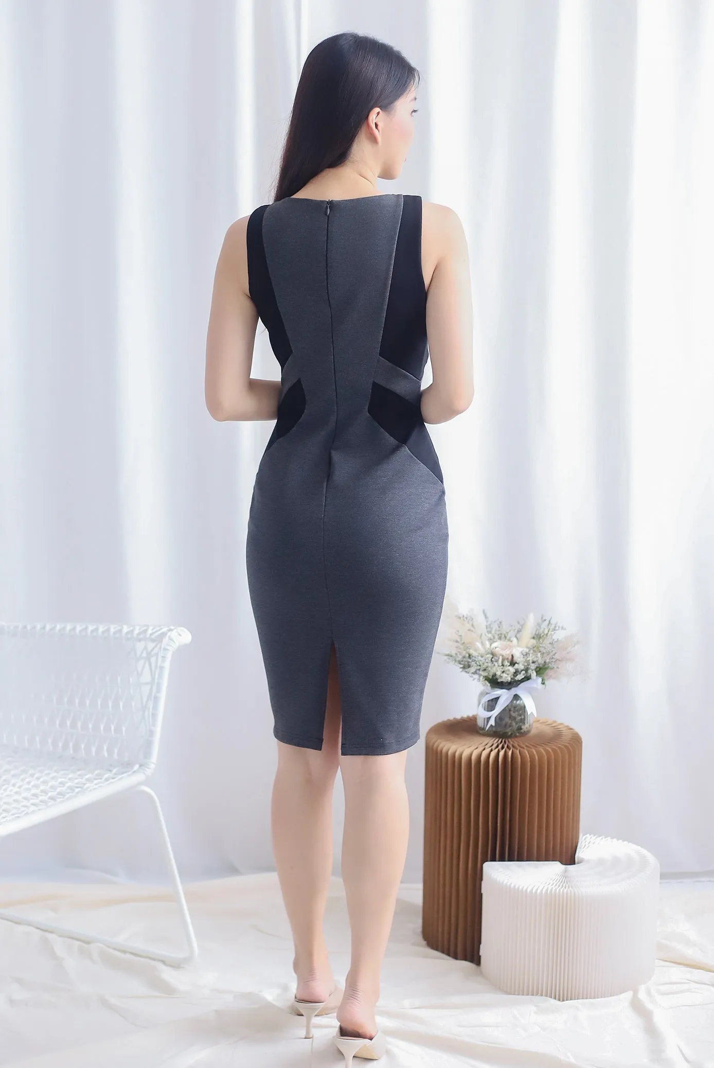 *Premium* TDC Vittoria Contrast Panel Work Dress In Grey