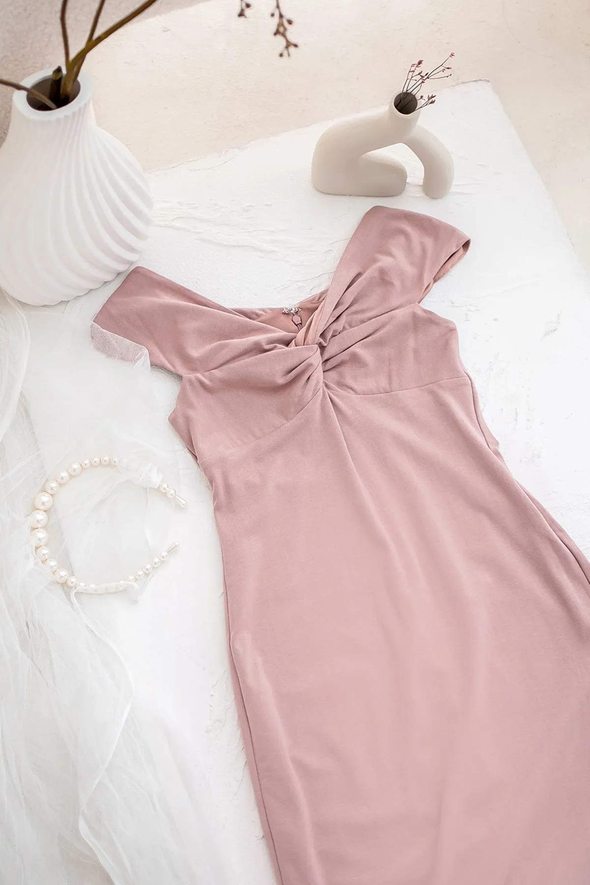 RAYE SWEETHEART TWIST DRESS IN WHITE