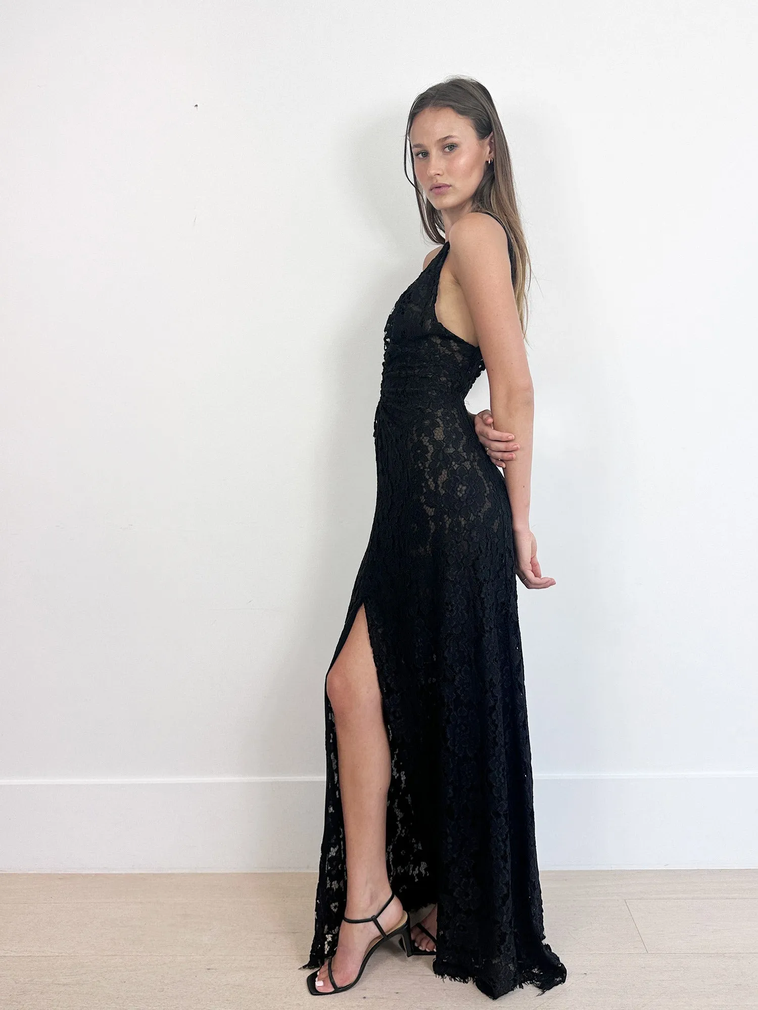 RENT Scanlan Theodore Lace Gown from $600