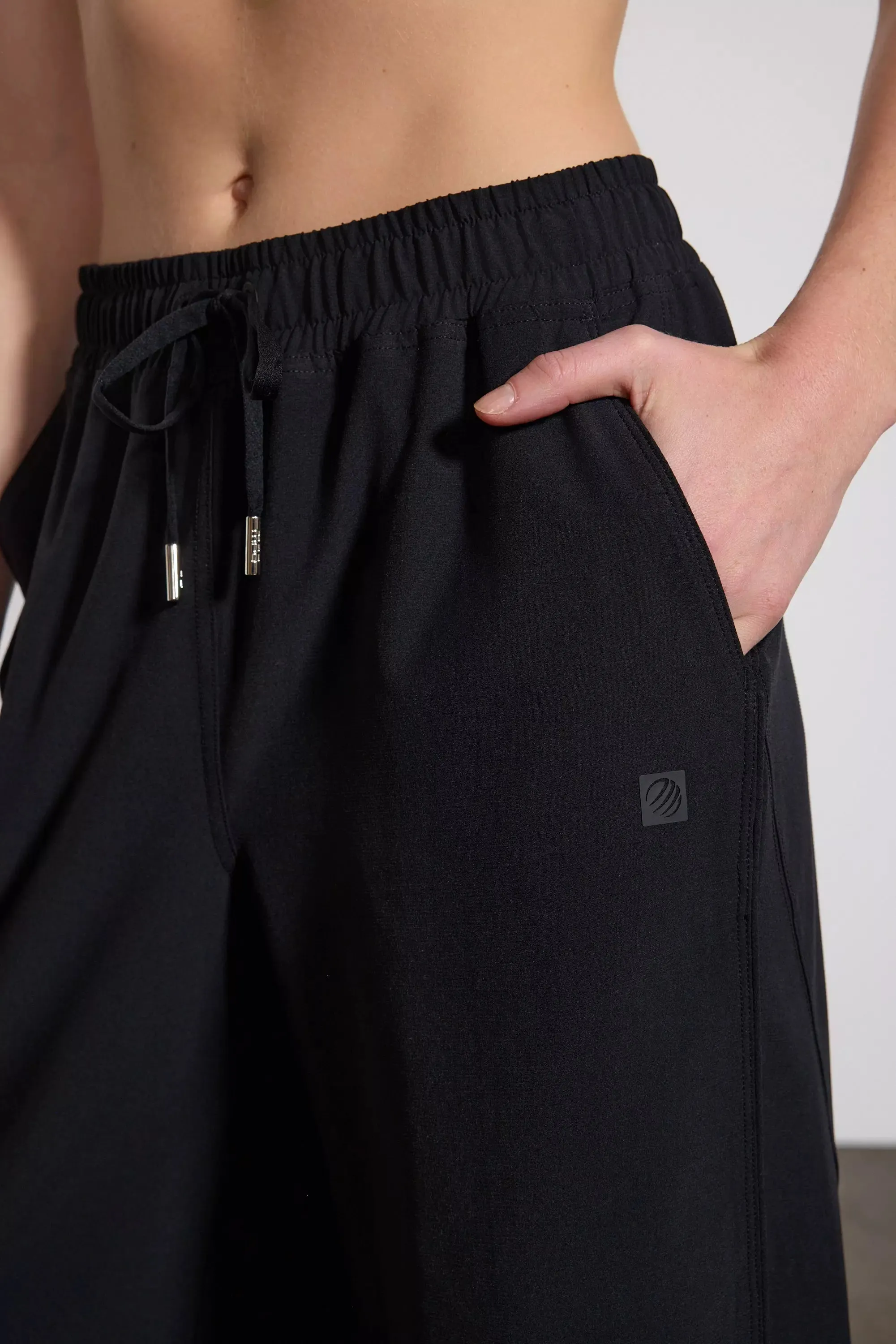 Rove Track Pant - Black