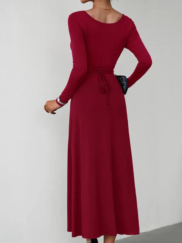 Scoop Neckline Maxi Dress with Long Sleeves and Solid Print