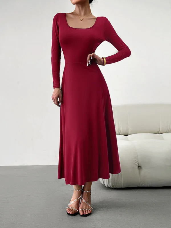 Scoop Neckline Maxi Dress with Long Sleeves and Solid Print