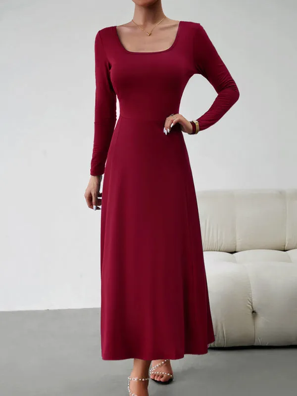 Scoop Neckline Maxi Dress with Long Sleeves and Solid Print