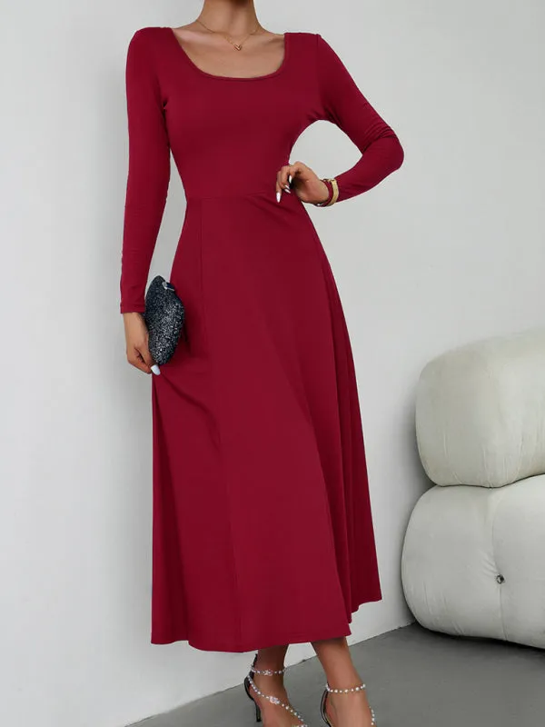 Scoop Neckline Maxi Dress with Long Sleeves and Solid Print