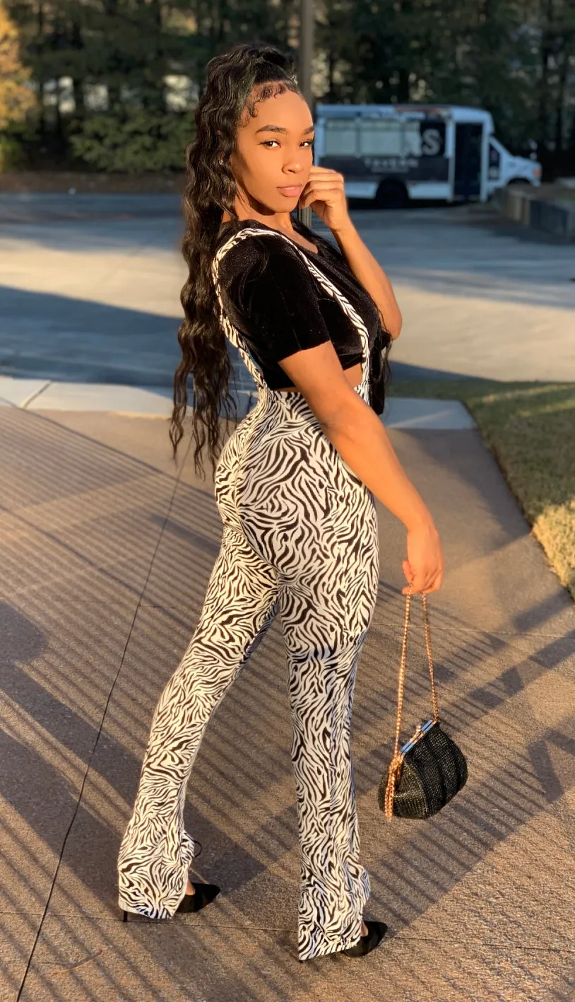 Show Out set