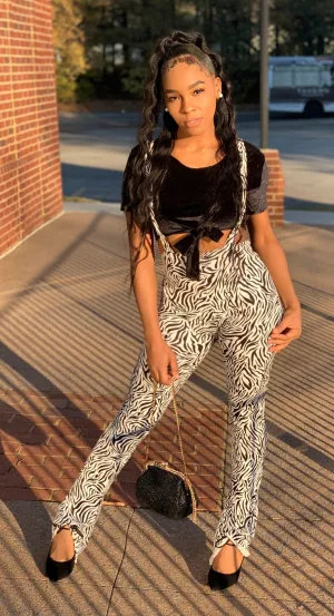 Show Out set