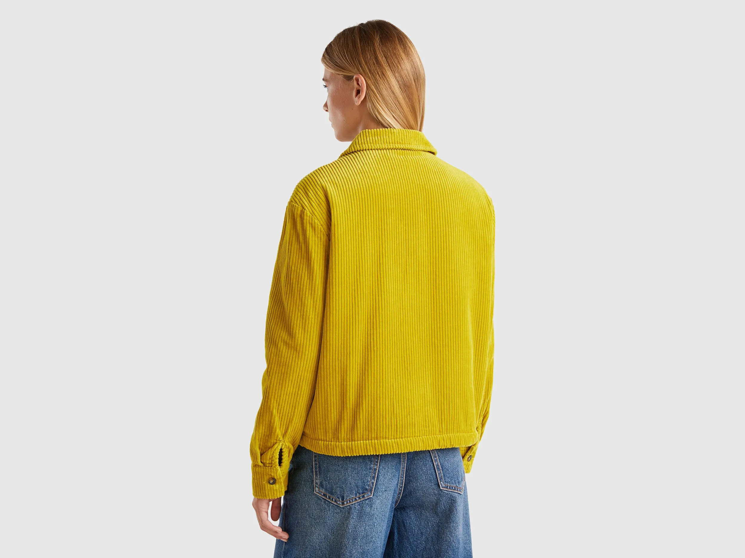 Spread Collar Textured Jacket