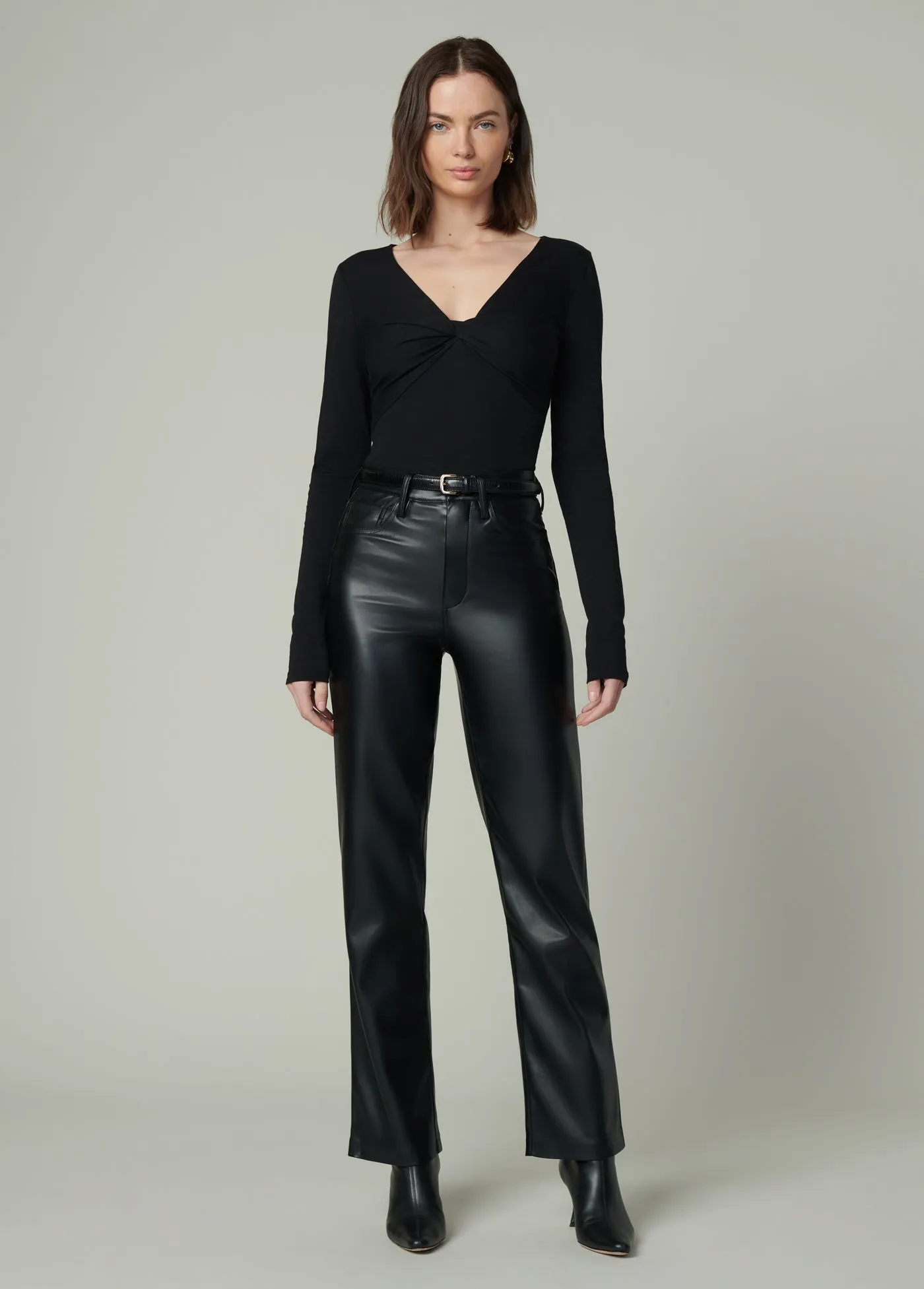THE AVA STRIPE TWIST V NECK TOP
