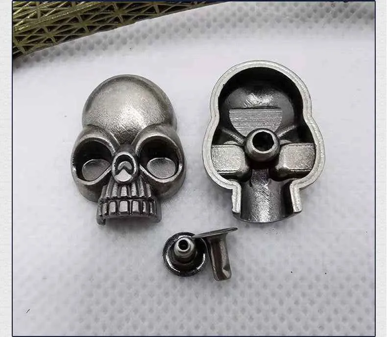 Vintage Silver Punk Skull Head Zinc Alloy Rivets Studs for Leather