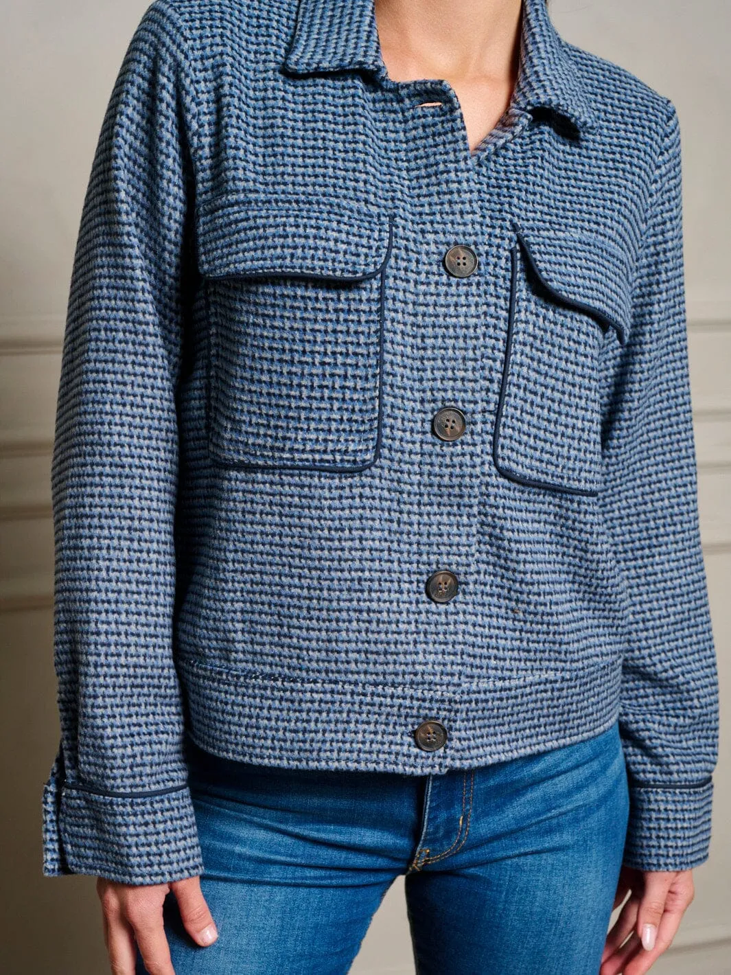 WOMEN'S LONG SLEEVE POCKETS BUTTON UP JACKET