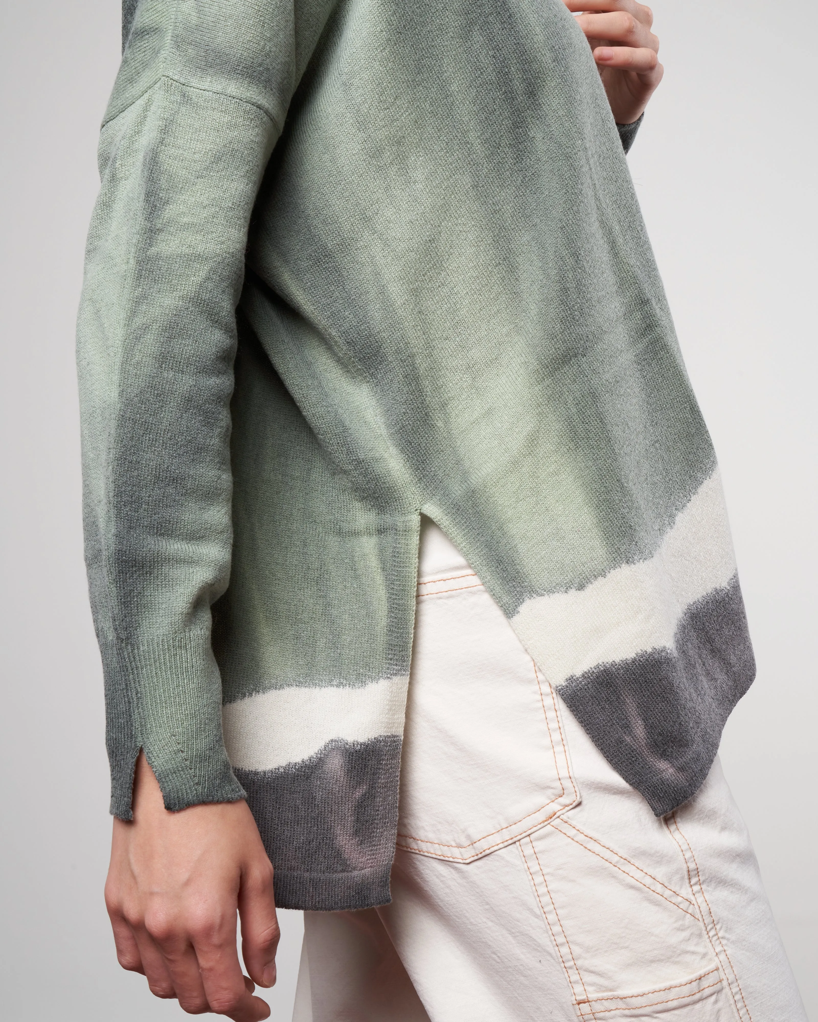 wool/cashmere oversized vneck pullover - olive hedge