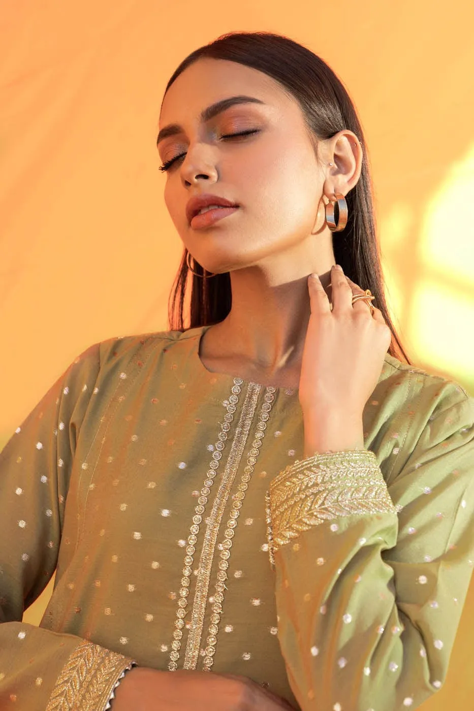 Zari Kurti